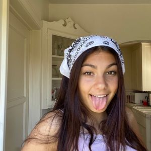 Meet your Posher, Paige